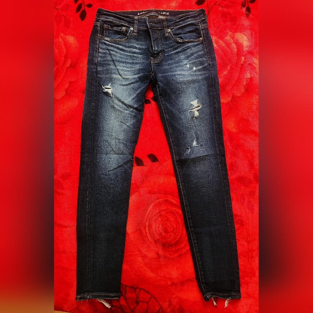 American Eagle Distressed Blue Jeggings